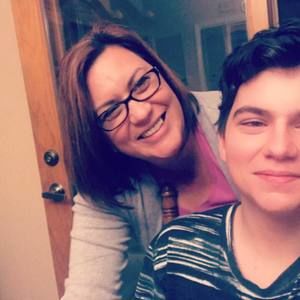 Meet your Posher, Dina